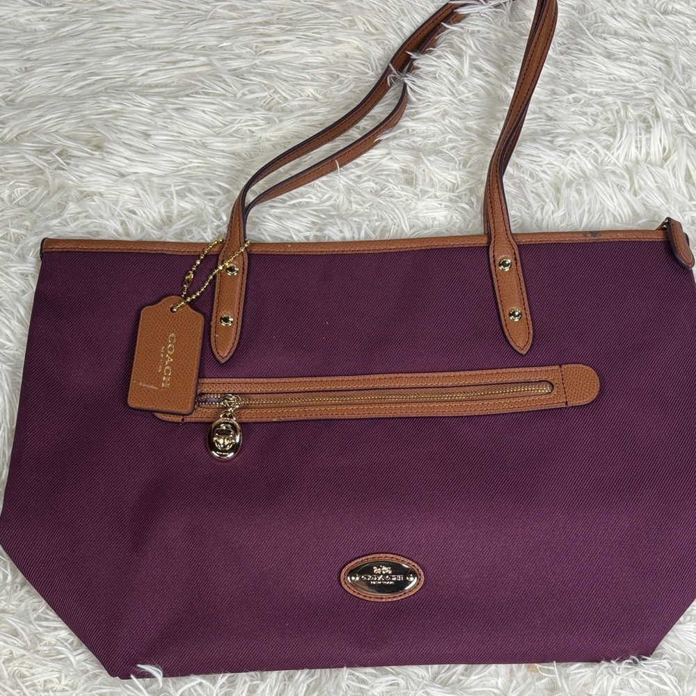 Coach Sawyer Plum Canvas & Leather Tote Bag Gold Hardware Charm - Picture 2 of 16